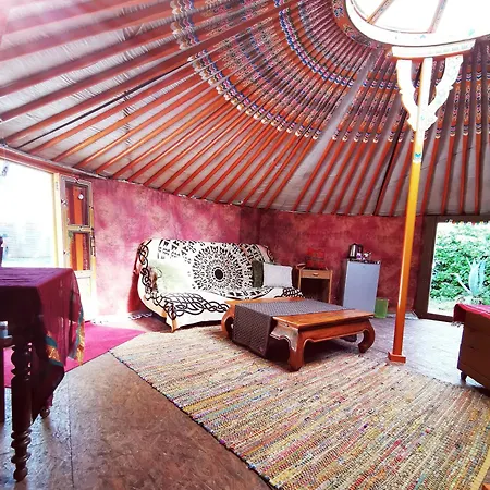 Yourte Namaste Luxusní stan Saint-Pargoire